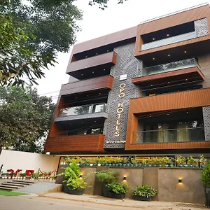 Opo Iffco Chowk Hotel